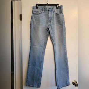 M's 32x32 Old Navy Straight-Leg Jeans in Light Wash